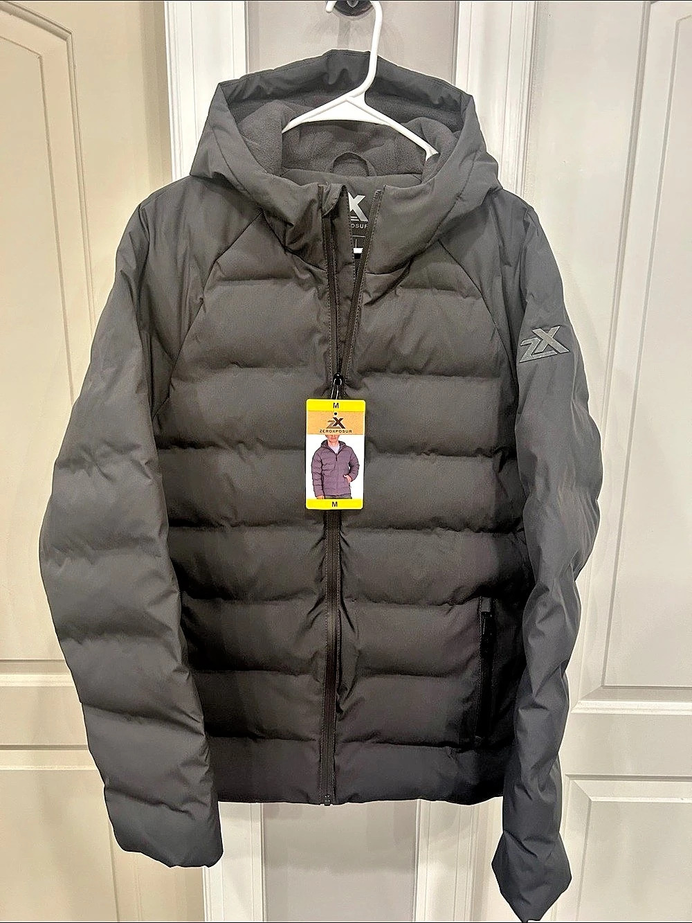 ZeroXposur puffer jacket in Dark Grey Size Medium NWT